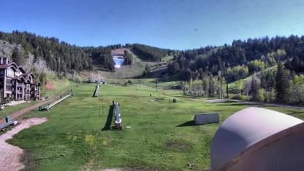 Deer Valley: Snow park lodge (deervalley.com)