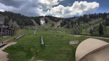 Deer Valley: Snow park lodge (deervalley.com)