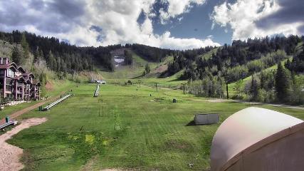 Deer Valley: Snow park lodge (deervalley.com)