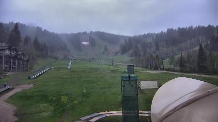 Deer Valley: Snow park lodge (deervalley.com)