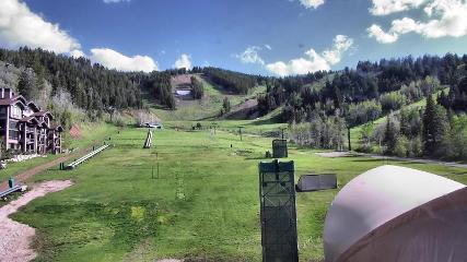 Deer Valley: Snow park lodge (deervalley.com)