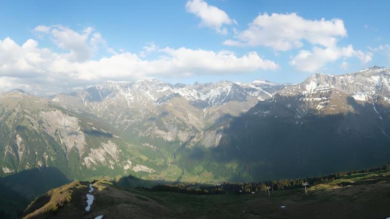 Webcam Elm: Elm Sportbahnen Schabell