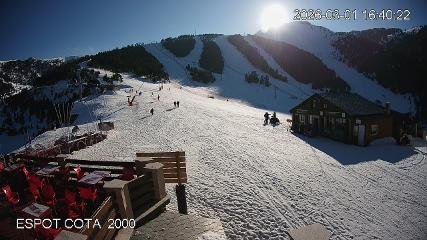 Espot Esquí: Cota 2000 ( espotesqui.cat )