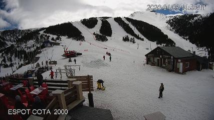 Espot Esquí: Cota 2000 ( espotesqui.cat )
