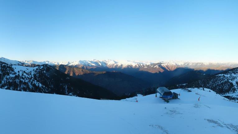 Webcam Espot Esquí: Panoramica 2400m