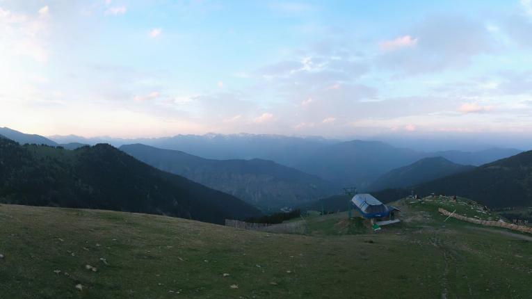 Webcam Espot Esquí: Panoramica 2400m