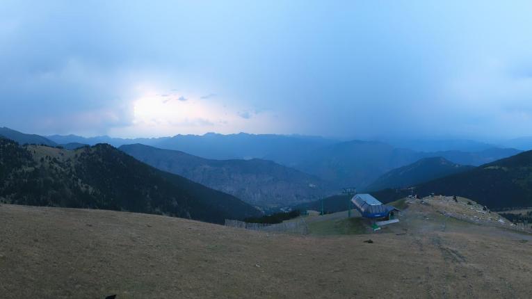 Webcam Espot Esquí: Panoramica 2400m
