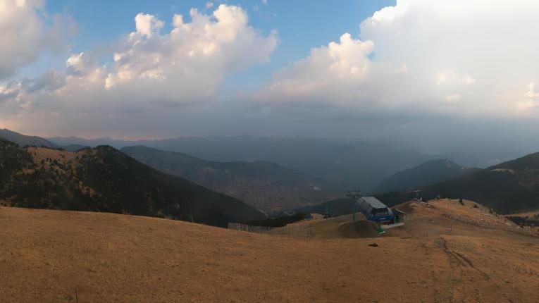 Webcam Espot Esquí: Panoramica 2400m