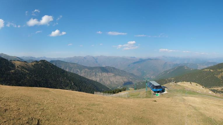 Webcam Espot Esquí: Panoramica 2400m