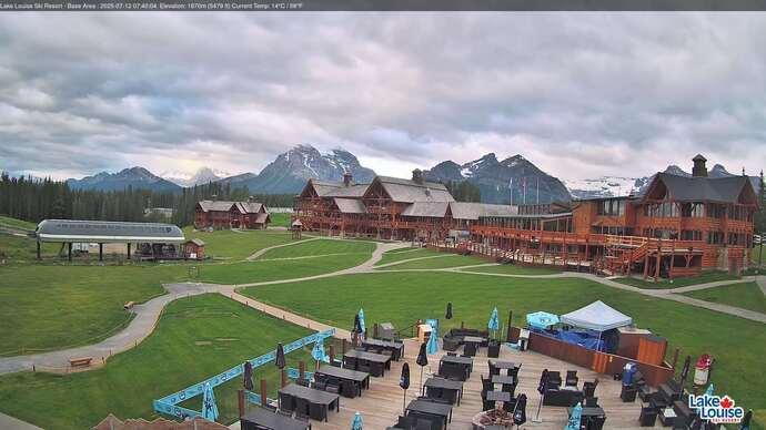Webcam Fernie: Lodge of Ten Peaks