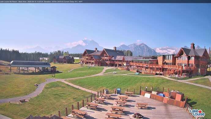 Webcam Fernie: Lodge of Ten Peaks