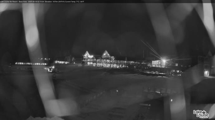 Webcam Fernie: Lodge of Ten Peaks
