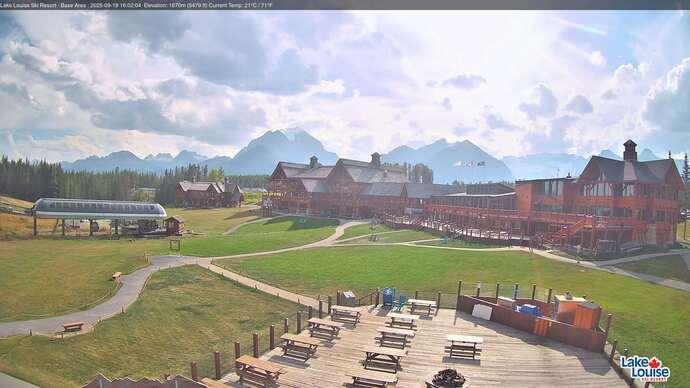 Webcam Fernie: Lodge of Ten Peaks