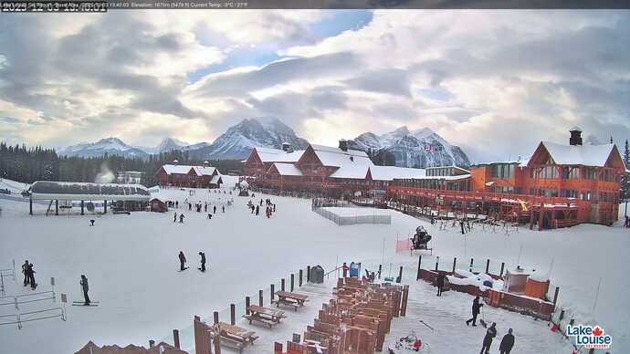 Webcam Fernie: Lodge of Ten Peaks