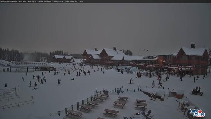 Webcam Fernie: Lodge of Ten Peaks
