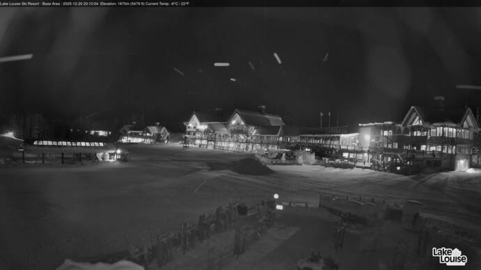 Webcam Fernie: Lodge of Ten Peaks