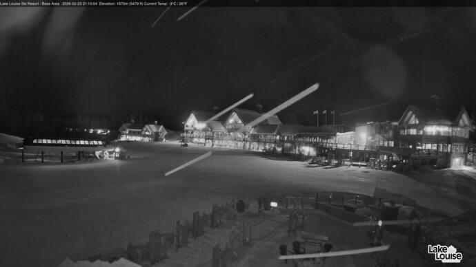 Webcam Fernie: Lodge of Ten Peaks