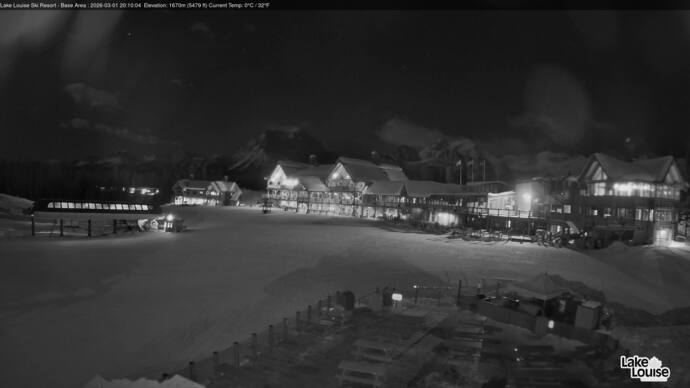 Webcam Fernie: Lodge of Ten Peaks