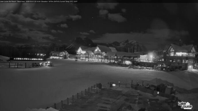 Webcam Fernie: Lodge of Ten Peaks