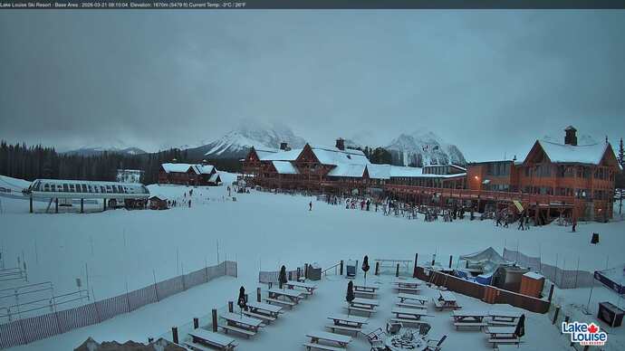 Webcam Fernie: Lodge of Ten Peaks