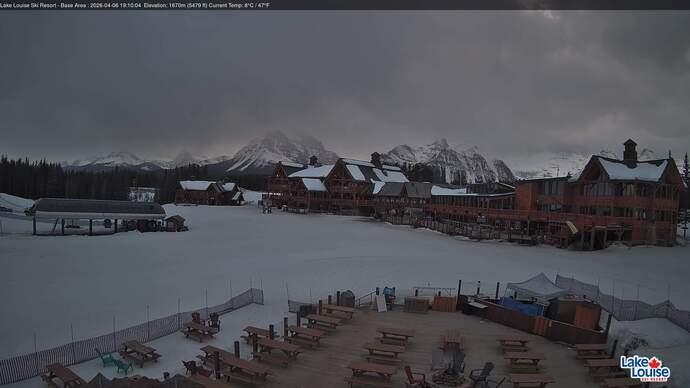 Webcam Fernie: Lodge of Ten Peaks