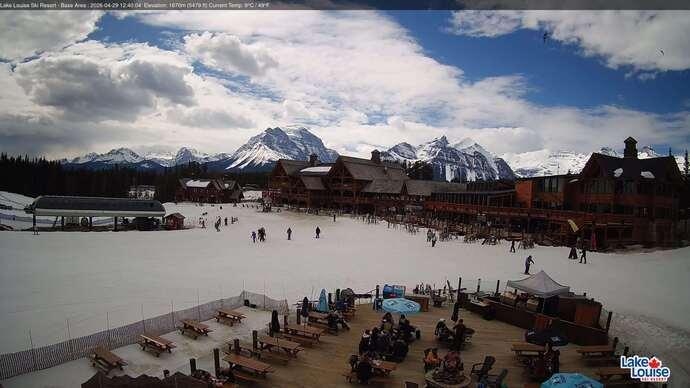 Webcam Fernie: Lodge of Ten Peaks
