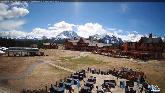Webcam Fernie: Lodge of Ten Peaks
