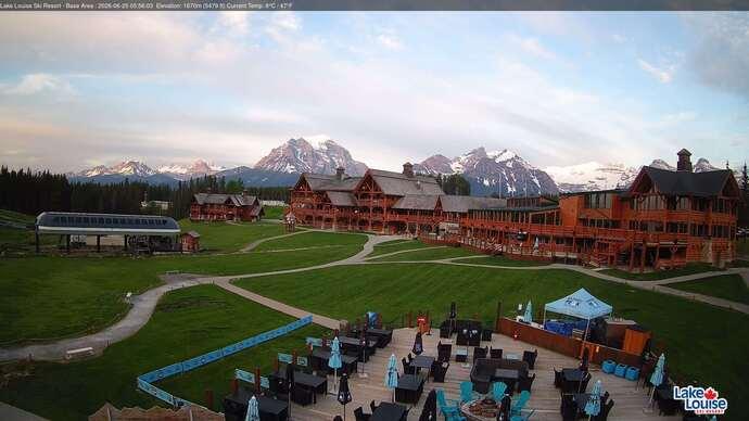 Webcam Fernie: Lodge of Ten Peaks