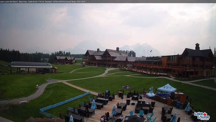 Webcam Fernie: Lodge of Ten Peaks