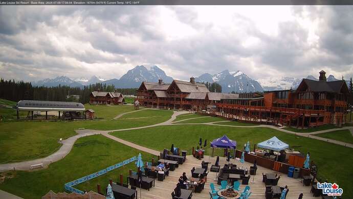 Webcam Fernie: Lodge of Ten Peaks