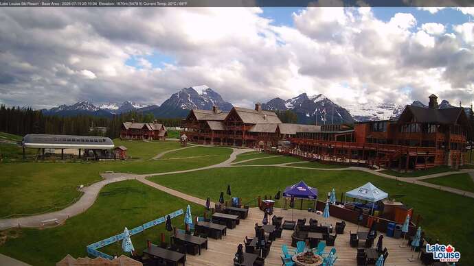 Webcam Fernie: Lodge of Ten Peaks