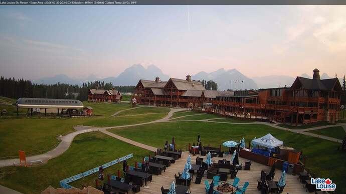 Webcam Fernie: Lodge of Ten Peaks