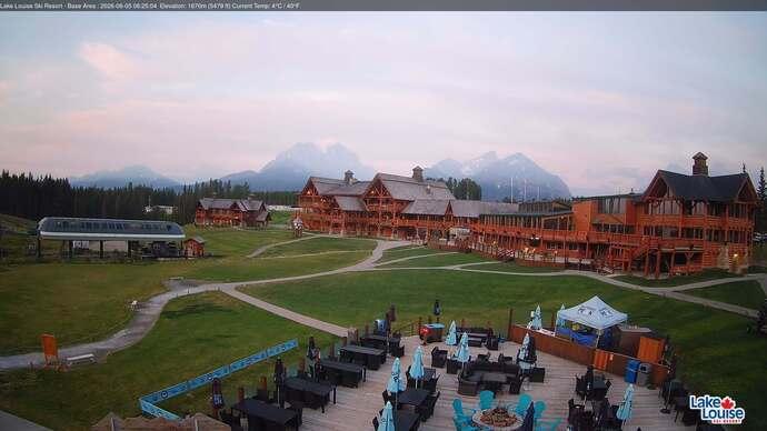 Webcam Fernie: Lodge of Ten Peaks