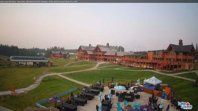 Webcam Fernie: Lodge of Ten Peaks