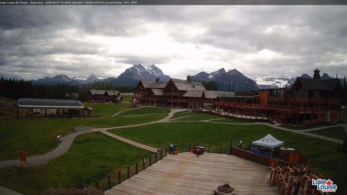 Webcam Fernie: Lodge of Ten Peaks