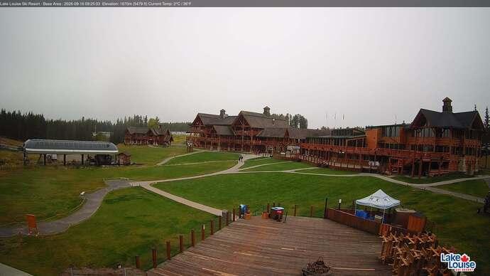 Webcam Fernie: Lodge of Ten Peaks