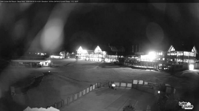Webcam Fernie: Lodge of Ten Peaks
