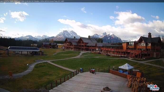 Webcam Fernie: Lodge of Ten Peaks