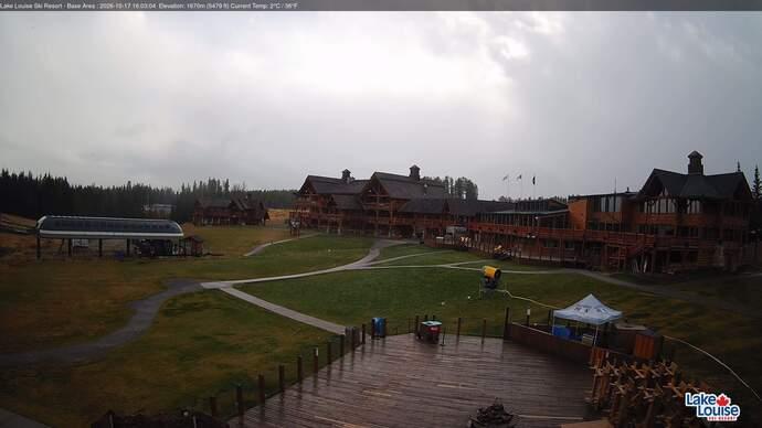 Webcam Fernie: Lodge of Ten Peaks