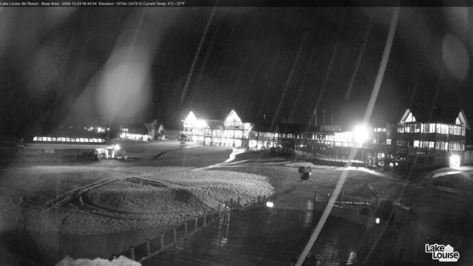 Webcam Fernie: Lodge of Ten Peaks