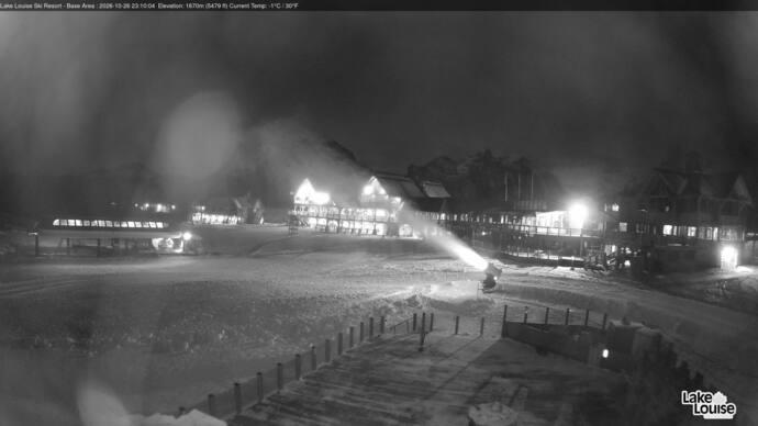 Webcam Fernie: Lodge of Ten Peaks