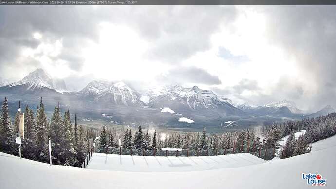 Webcam Fernie: Whitehorn Bistro Patio