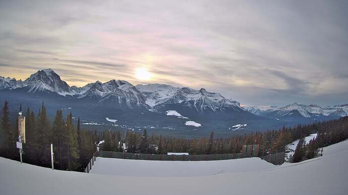 Webcam Fernie: Whitehorn Bistro Patio