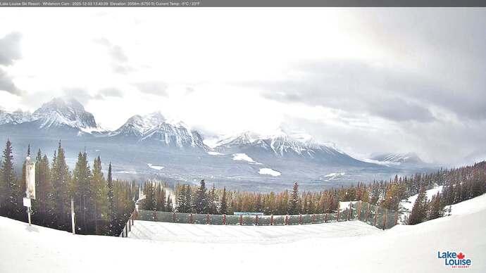 Webcam Fernie: Whitehorn Bistro Patio