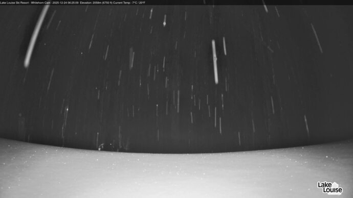 Webcam Fernie: Whitehorn Bistro Patio