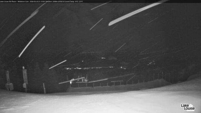 Webcam Fernie: Whitehorn Bistro Patio