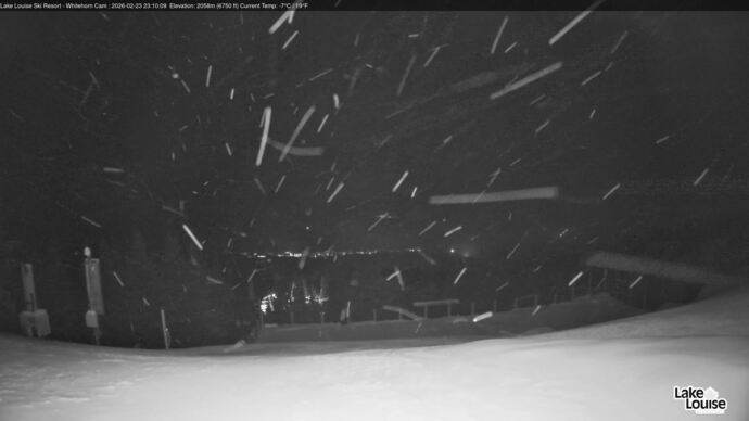 Webcam Fernie: Whitehorn Bistro Patio