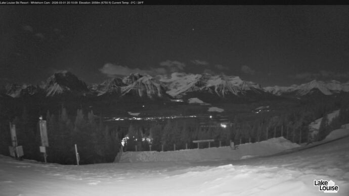 Webcam Fernie: Whitehorn Bistro Patio