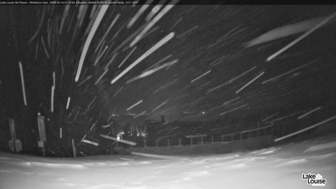 Webcam Fernie: Whitehorn Bistro Patio