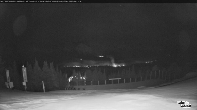 Webcam Fernie: Whitehorn Bistro Patio